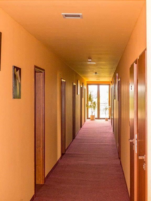 Hotel Paola คุตโน ภายนอก รูปภาพ